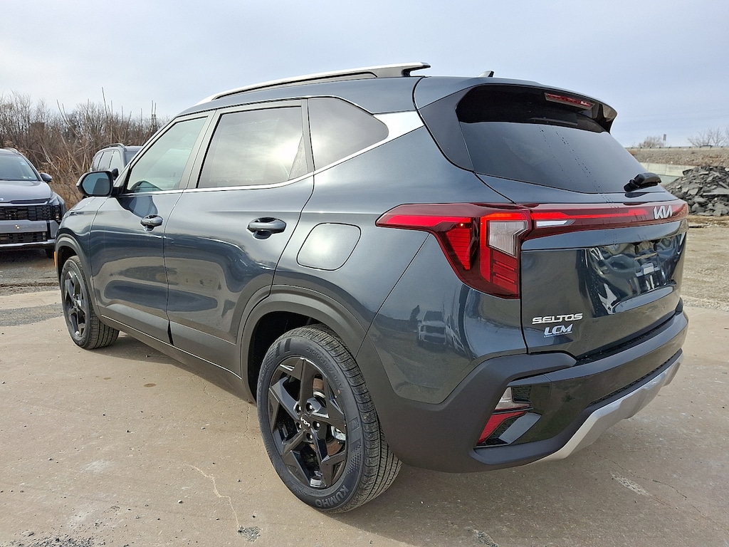 New 2026 Kia Seltos EX SUV
