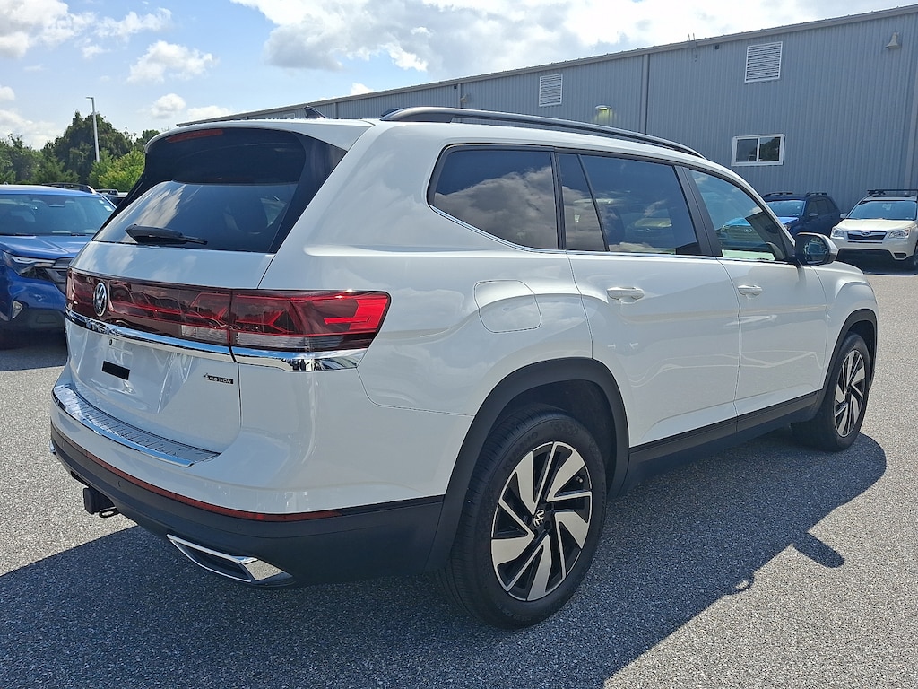 Used 2024 Volkswagen Atlas 2.0T SE w/Technology SUV