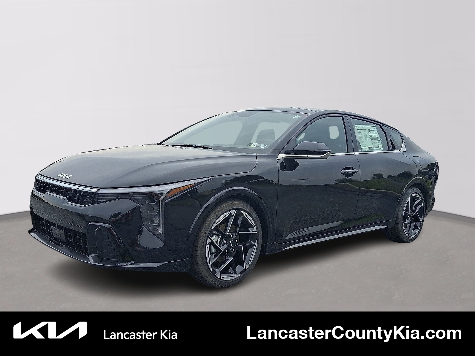 2025 Kia K4 GT-Line's photo