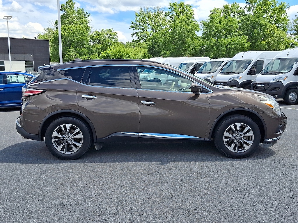 Used 2017 Nissan Murano SV SUV