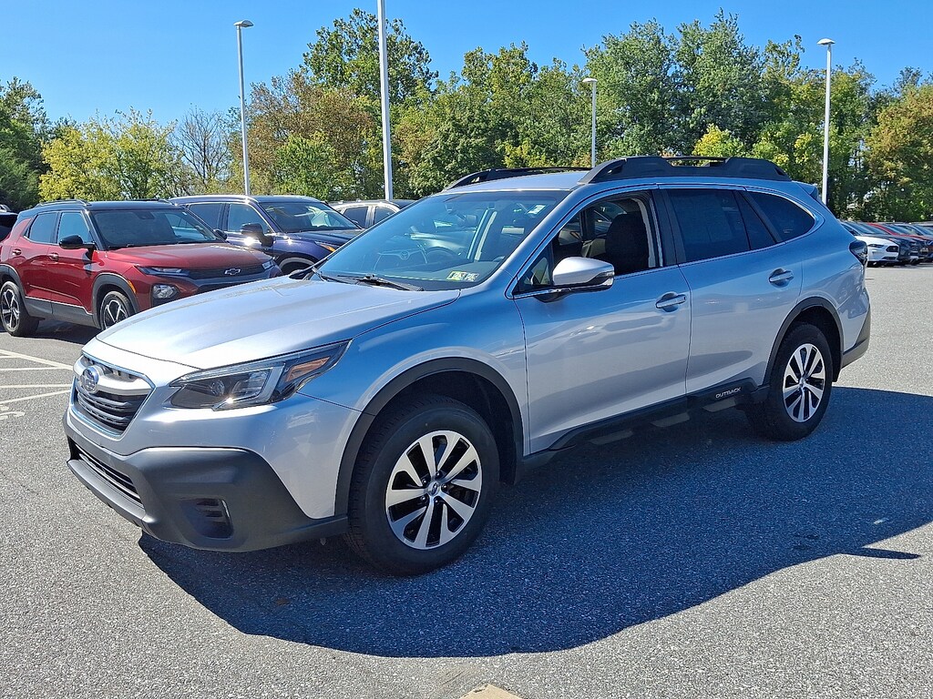 Used 2021 Subaru Outback Premium SUV