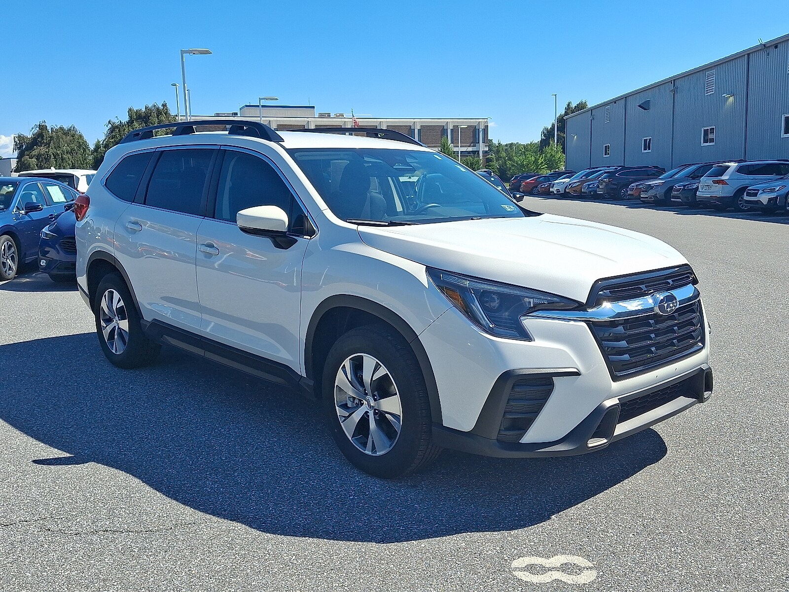 2024 Subaru Ascent Premium photo 2