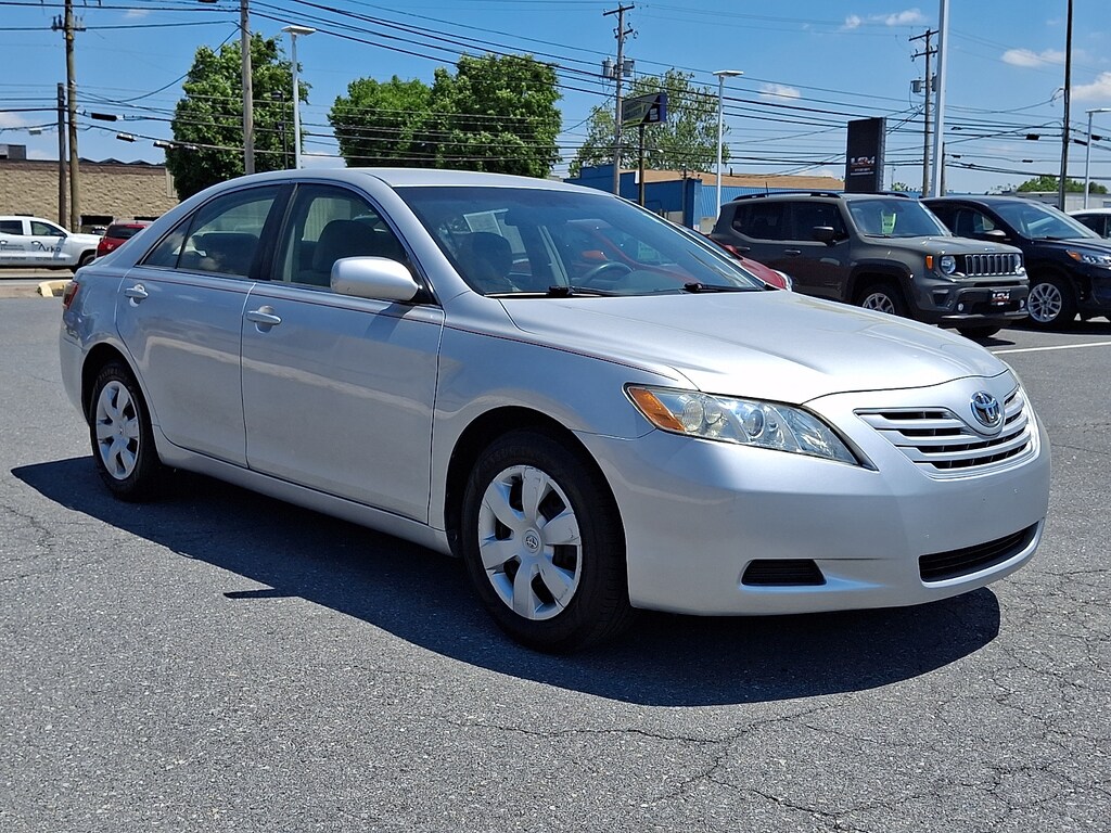 Used 2009 Toyota Camry XLE Sedan