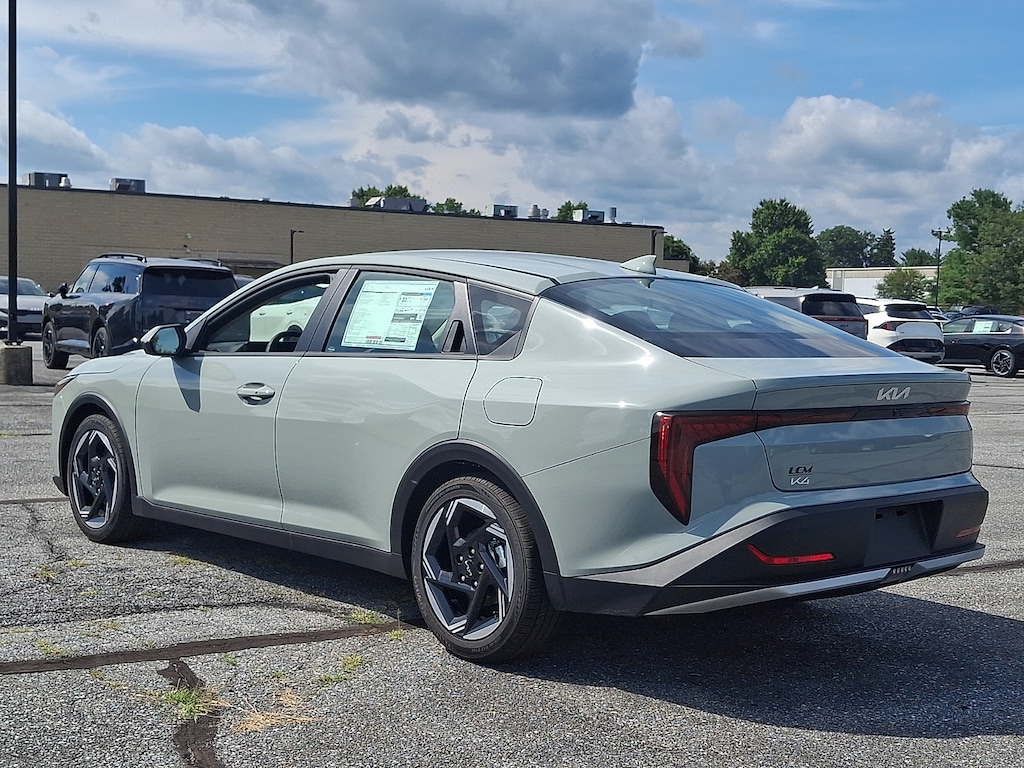 New 2026 Kia K4 EX Sedan