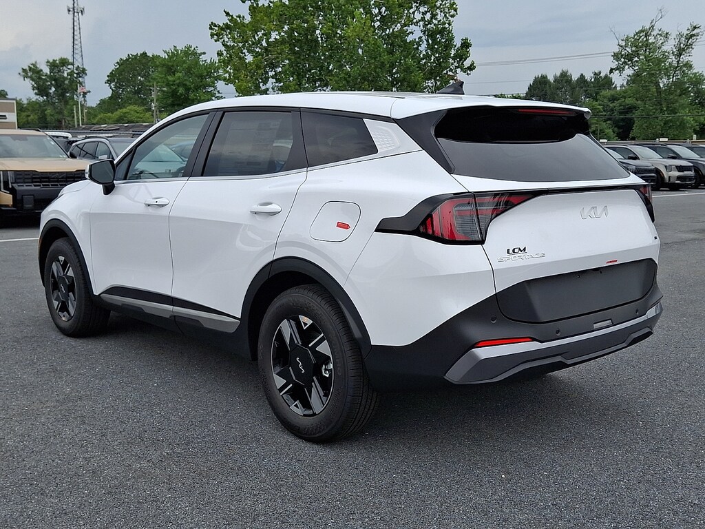 New 2026 Kia Sportage LX SUV