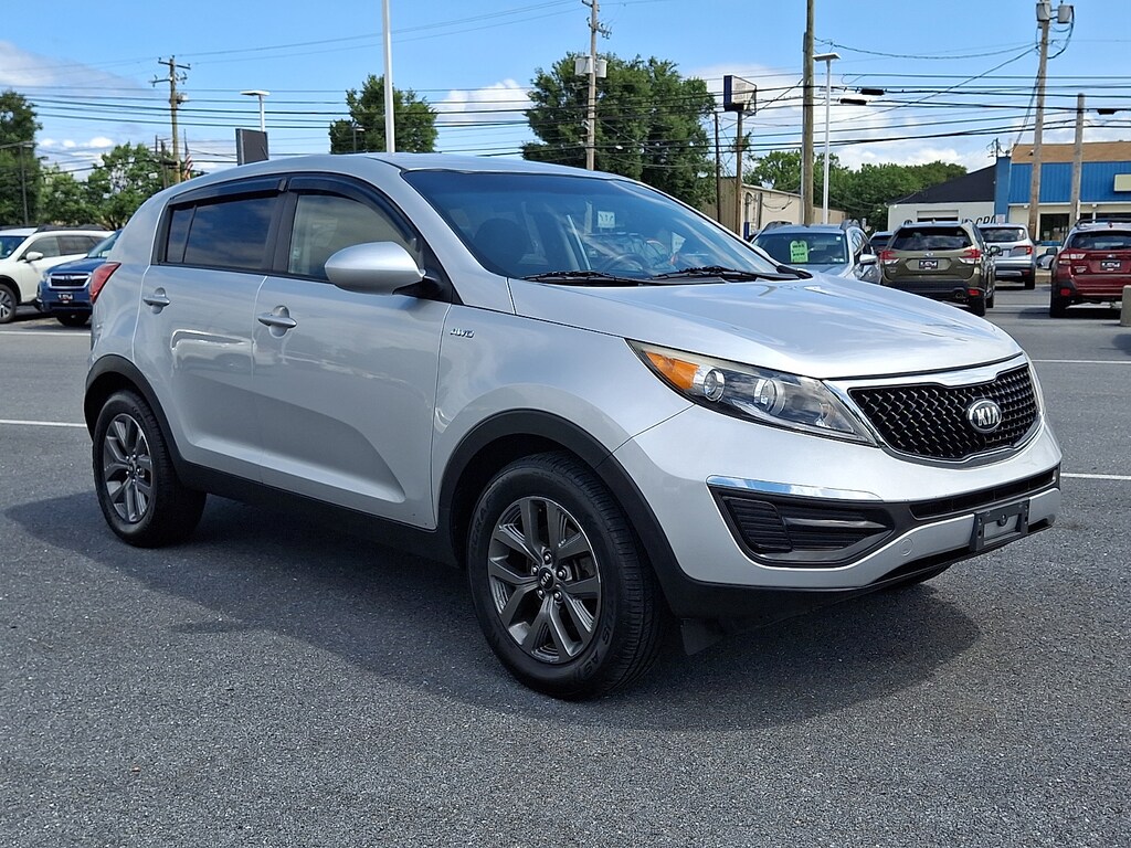 Used 2016 Kia Sportage LX AWD SUV
