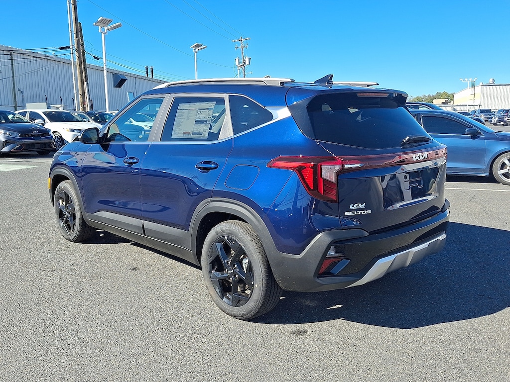 New 2026 Kia Seltos EX SUV
