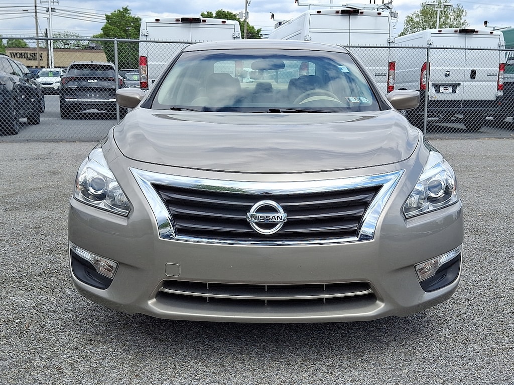 Used 2014 Nissan Altima 2.5 S Sedan