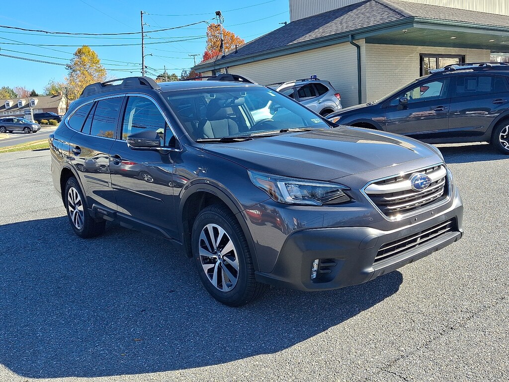 Used 2020 Subaru Outback Premium SUV