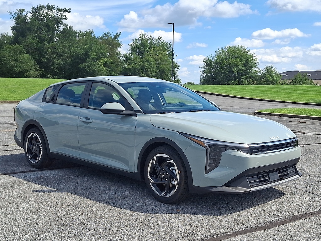 New 2026 Kia K4 EX Sedan