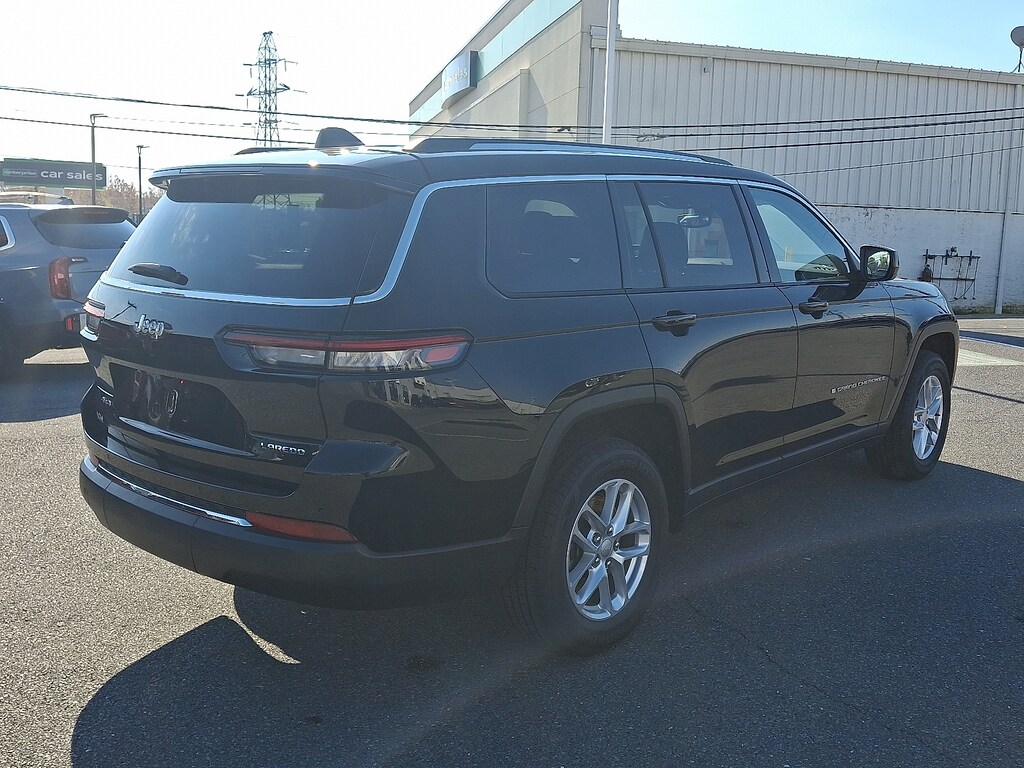 Used 2023 Jeep Grand Cherokee L Laredo SUV