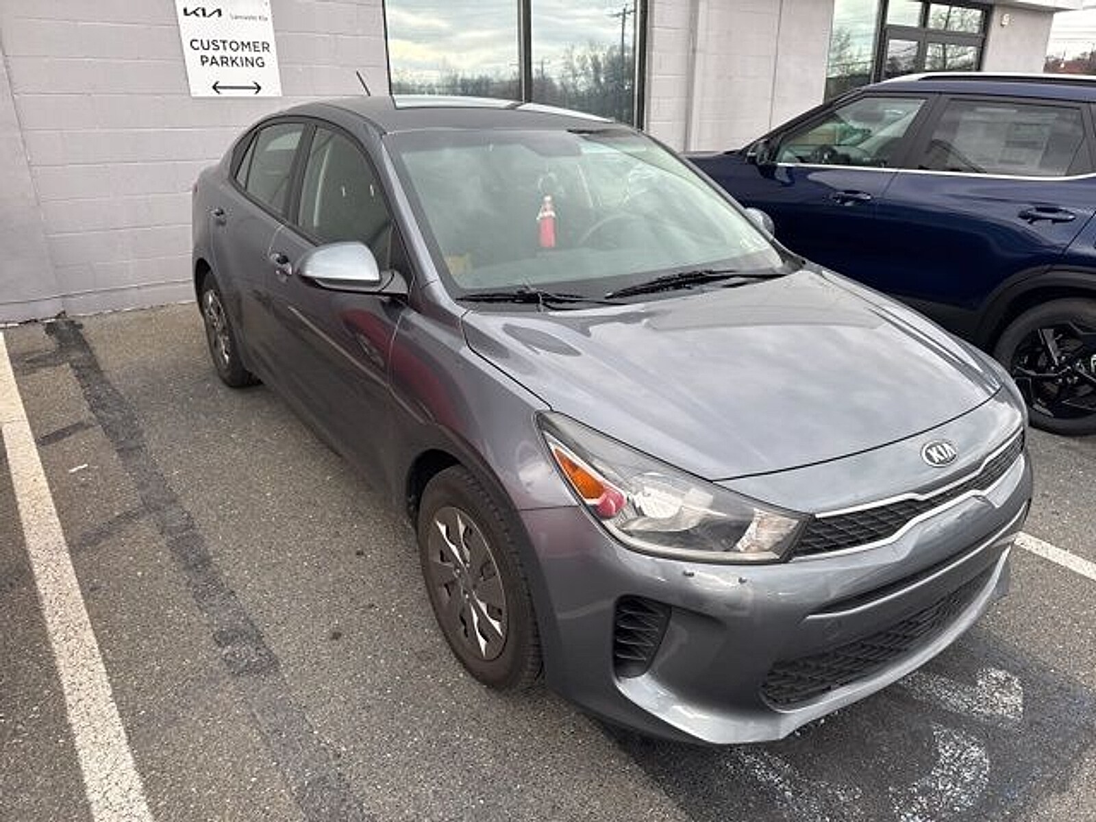 2019 Kia Rio S photo 2