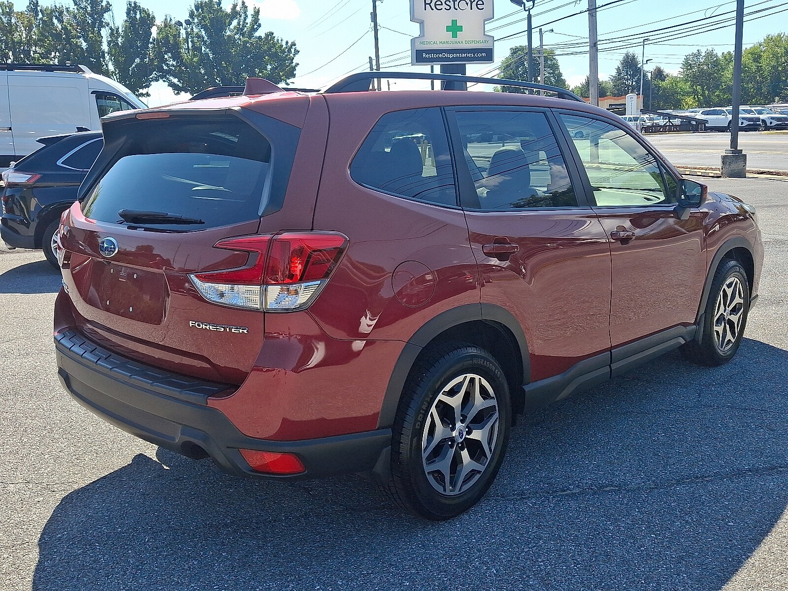 2020 Subaru Forester Premium photo 4