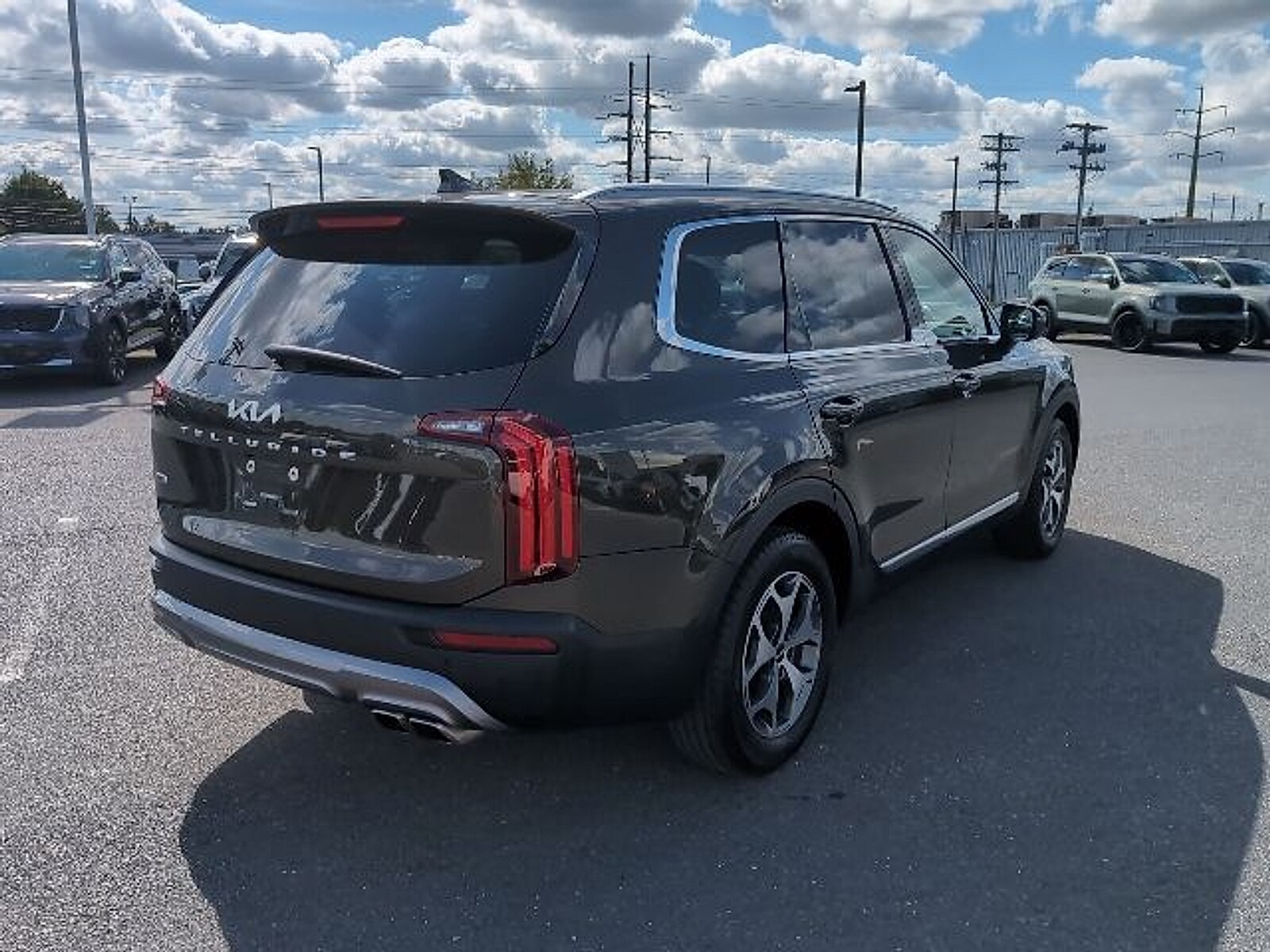 2022 Kia Telluride EX photo 4