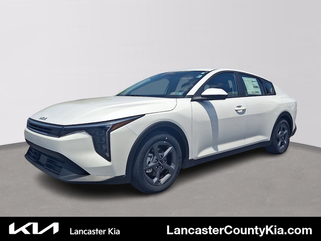 New 2026 Kia K4 LXS Sedan