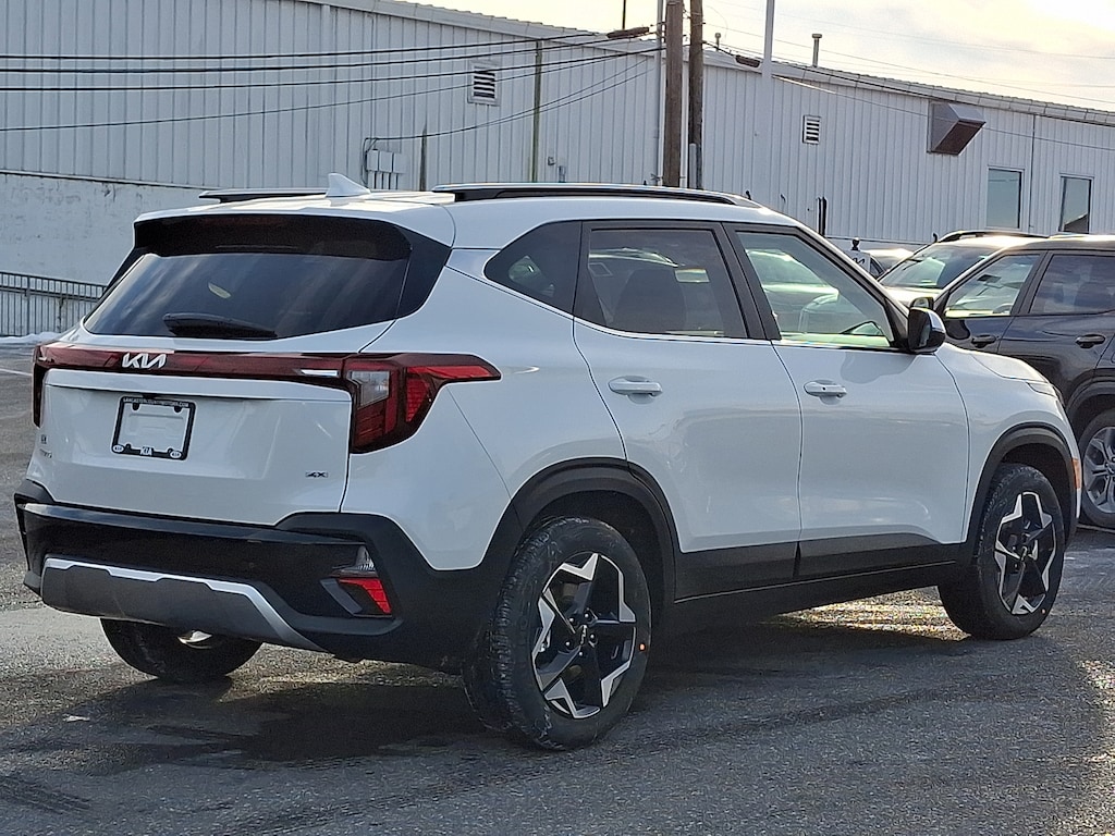 New 2026 Kia Seltos EX SUV