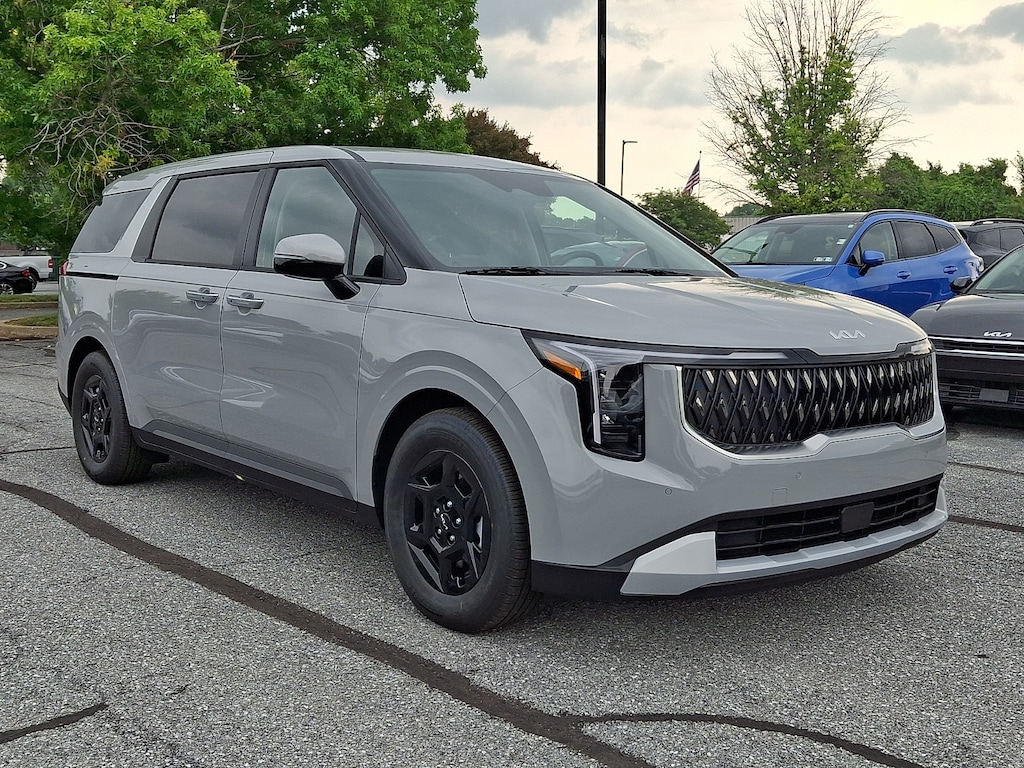 New 2027 Kia Carnival LXS Van Passenger Van