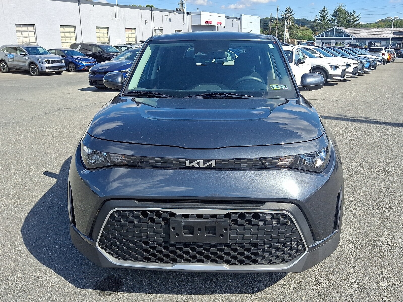 2023 Kia Soul LX photo 2