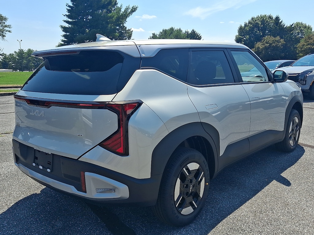 New 2027 Kia Seltos LX SUV