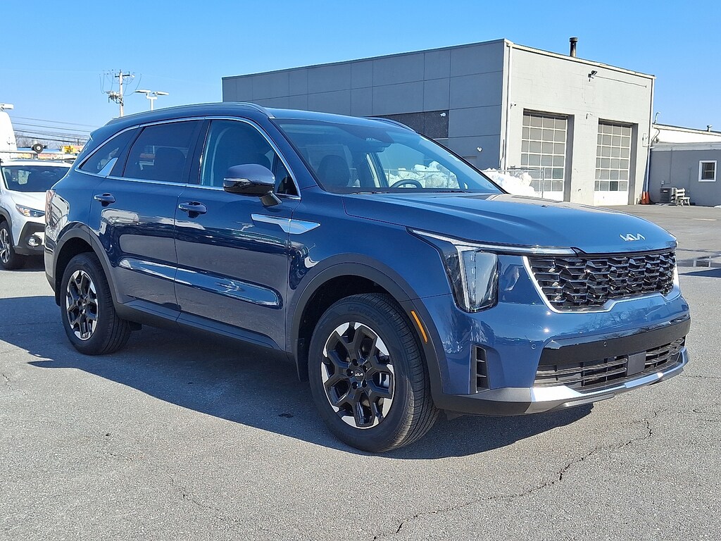 New 2026 Kia Sorento S SUV
