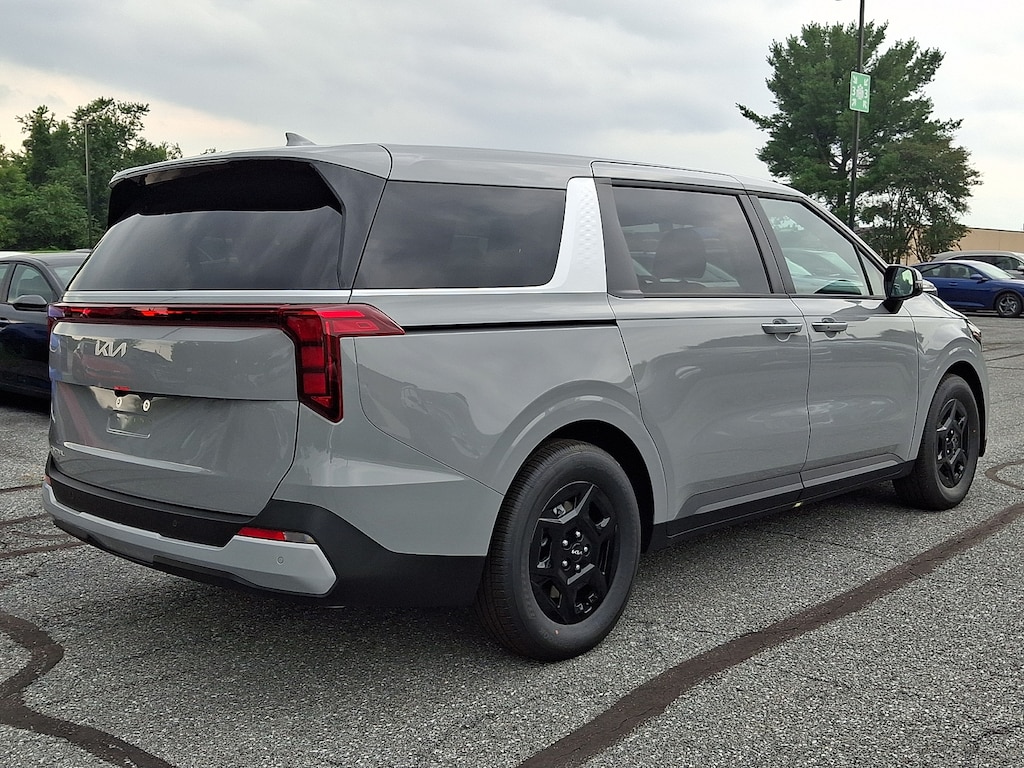 New 2027 Kia Carnival LXS Van Passenger Van