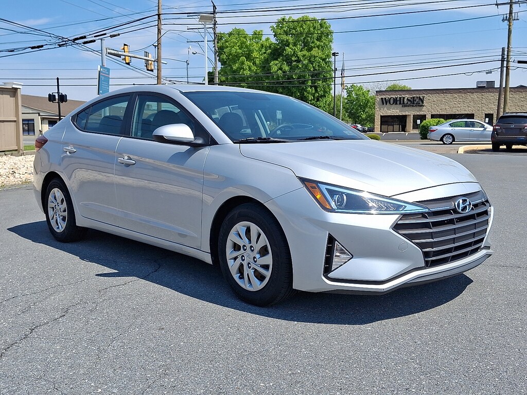Used 2019 Hyundai Elantra SE Sedan
