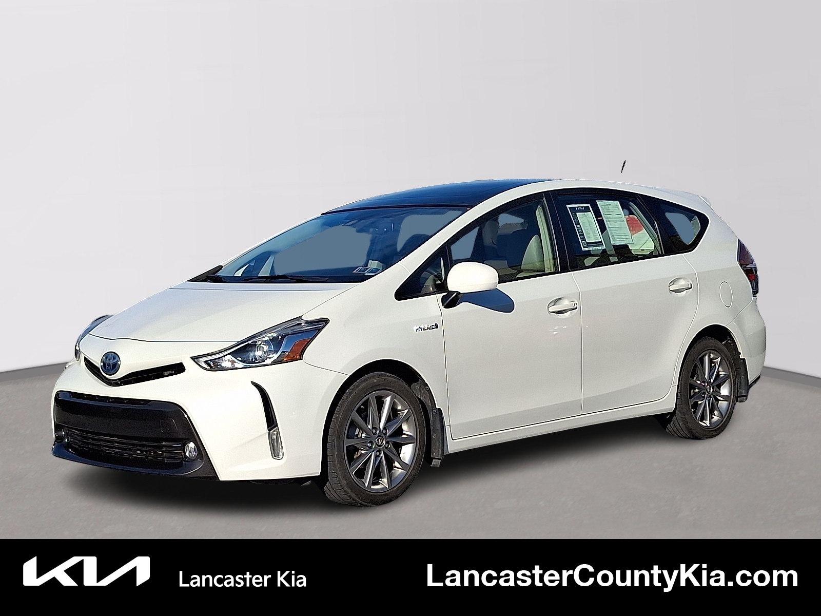 2016 Toyota Prius Base's photo