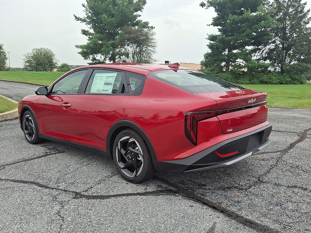 New 2025 Kia K4 EX Sedan