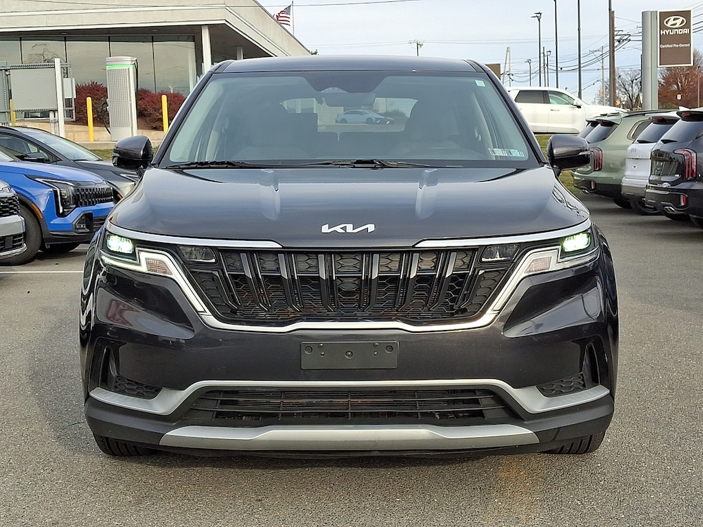 Certified 2024 Kia Carnival LX MPV