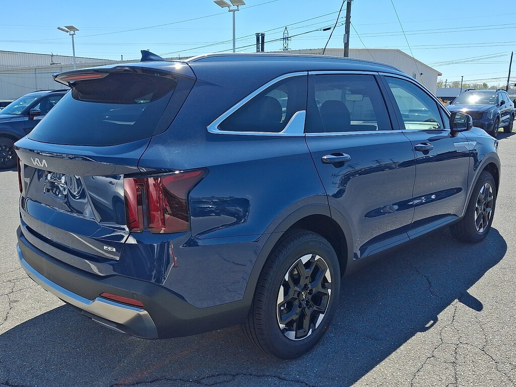 New 2026 Kia Sorento S SUV