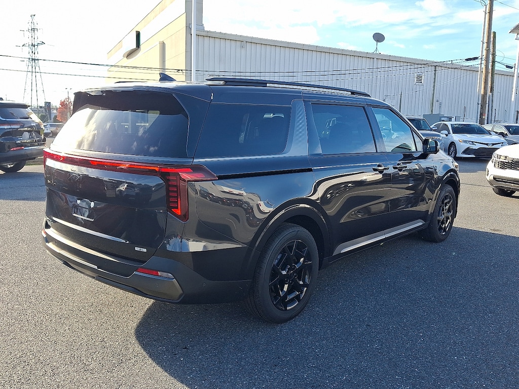 New 2026 Kia Carnival Hybrid SX Prestige Van Passenger Van