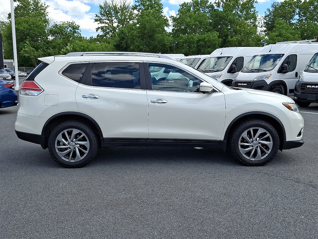 Used 2015 Nissan Rogue SL SUV