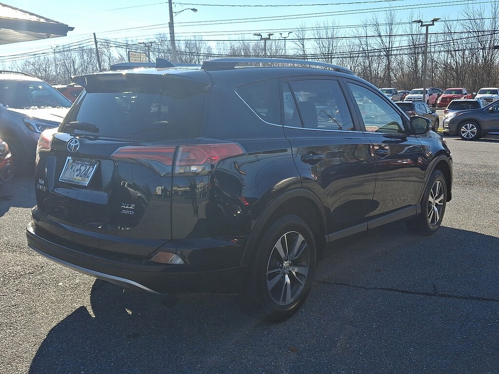 Used 2018 Toyota RAV4 XLE SUV
