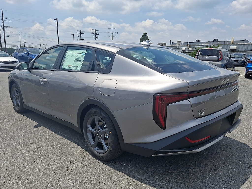 New 2026 Kia K4 LXS Sedan