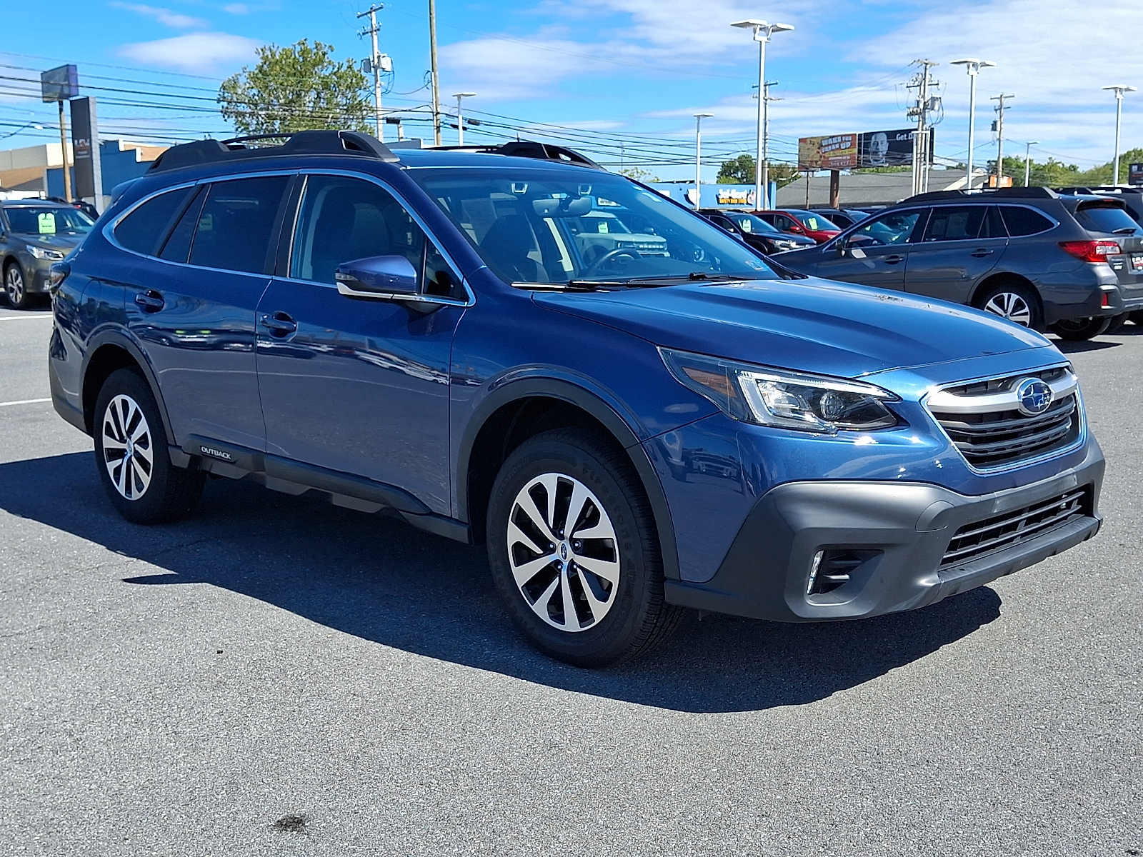 Used 2022 Subaru Outback Premium SUV