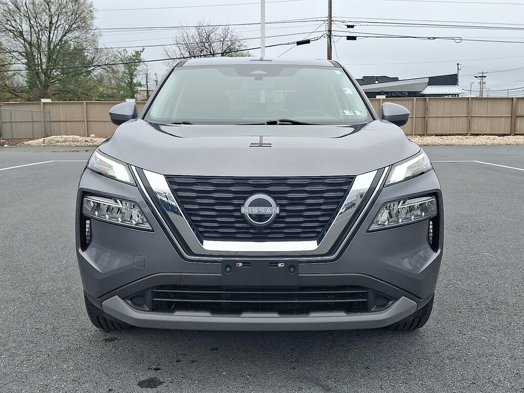 Used 2023 Nissan Rogue SV SUV