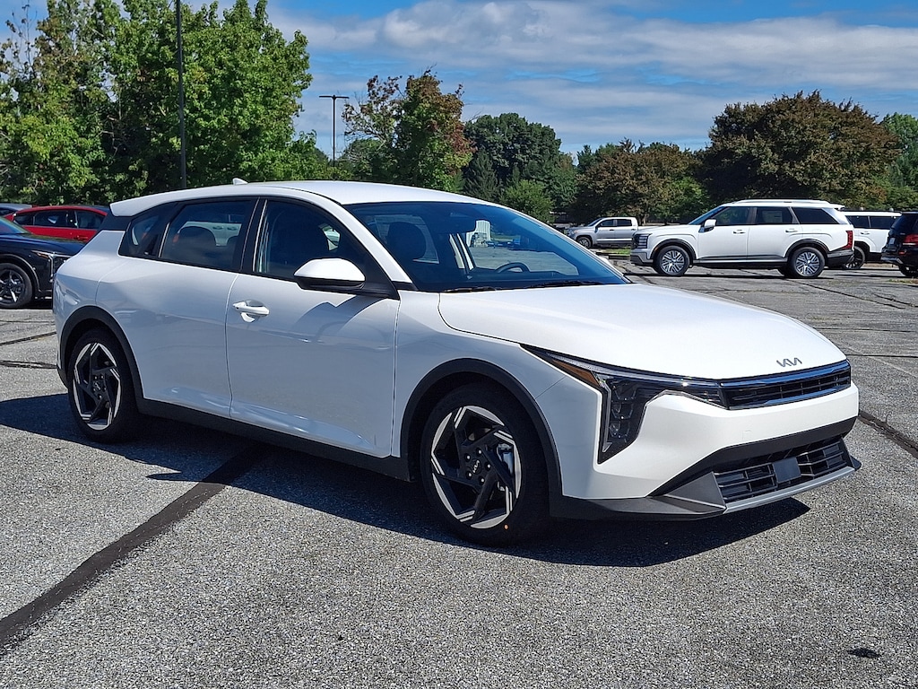 New 2026 Kia K4 Hatchback EX Hatchback