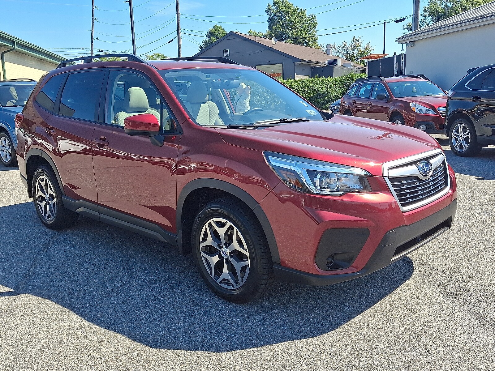 2020 Subaru Forester Premium photo 3