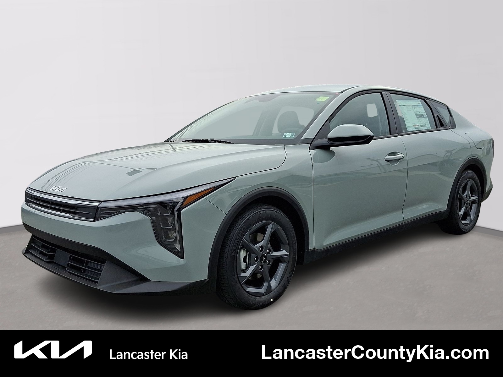 2025 Kia K4 LXS's photo