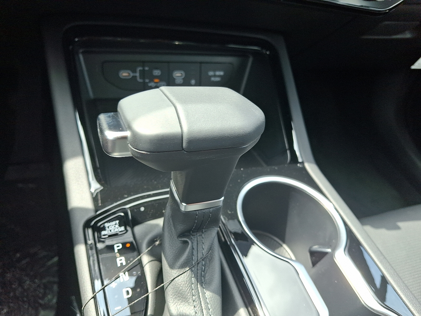 2026 Kia K5 GT-Line - Photo 10