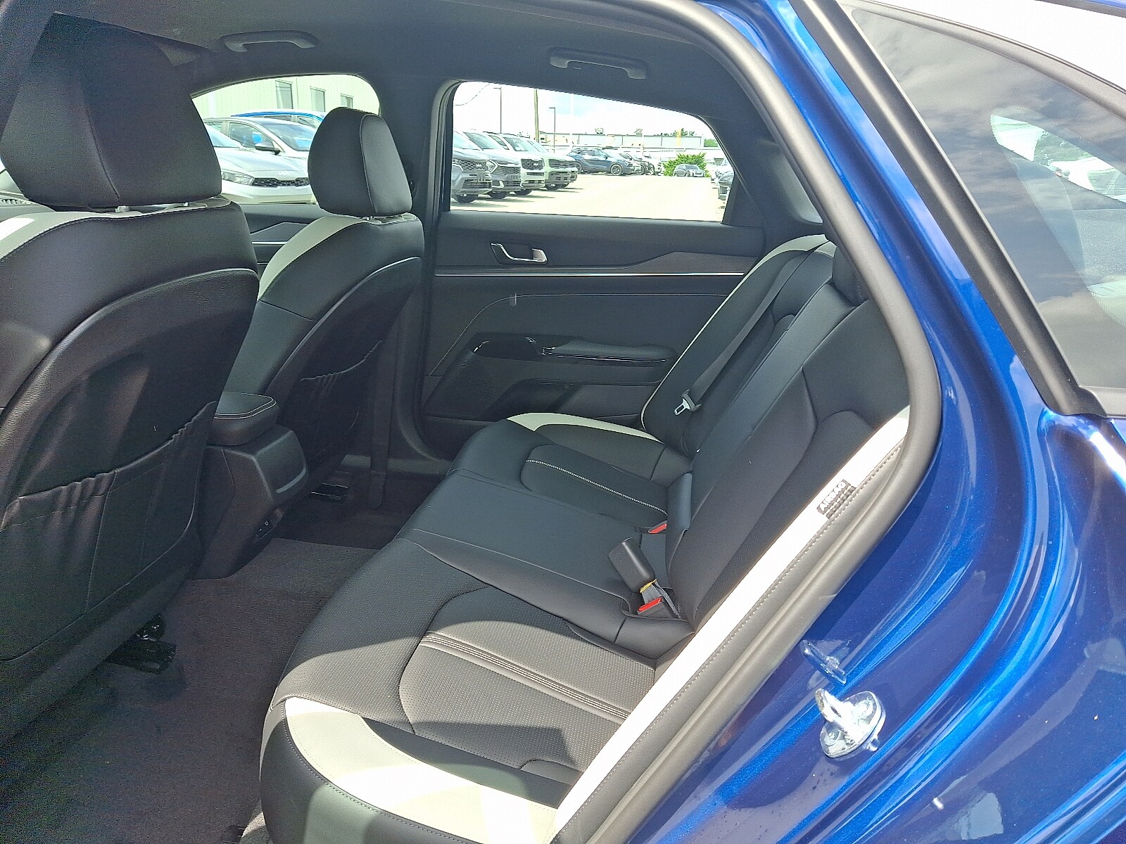2026 Kia K5 GT-Line - Photo 6