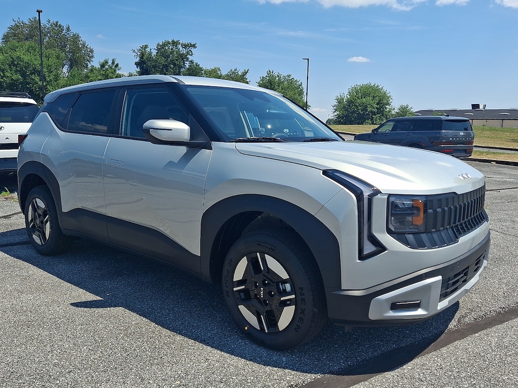 New 2027 Kia Seltos LX SUV