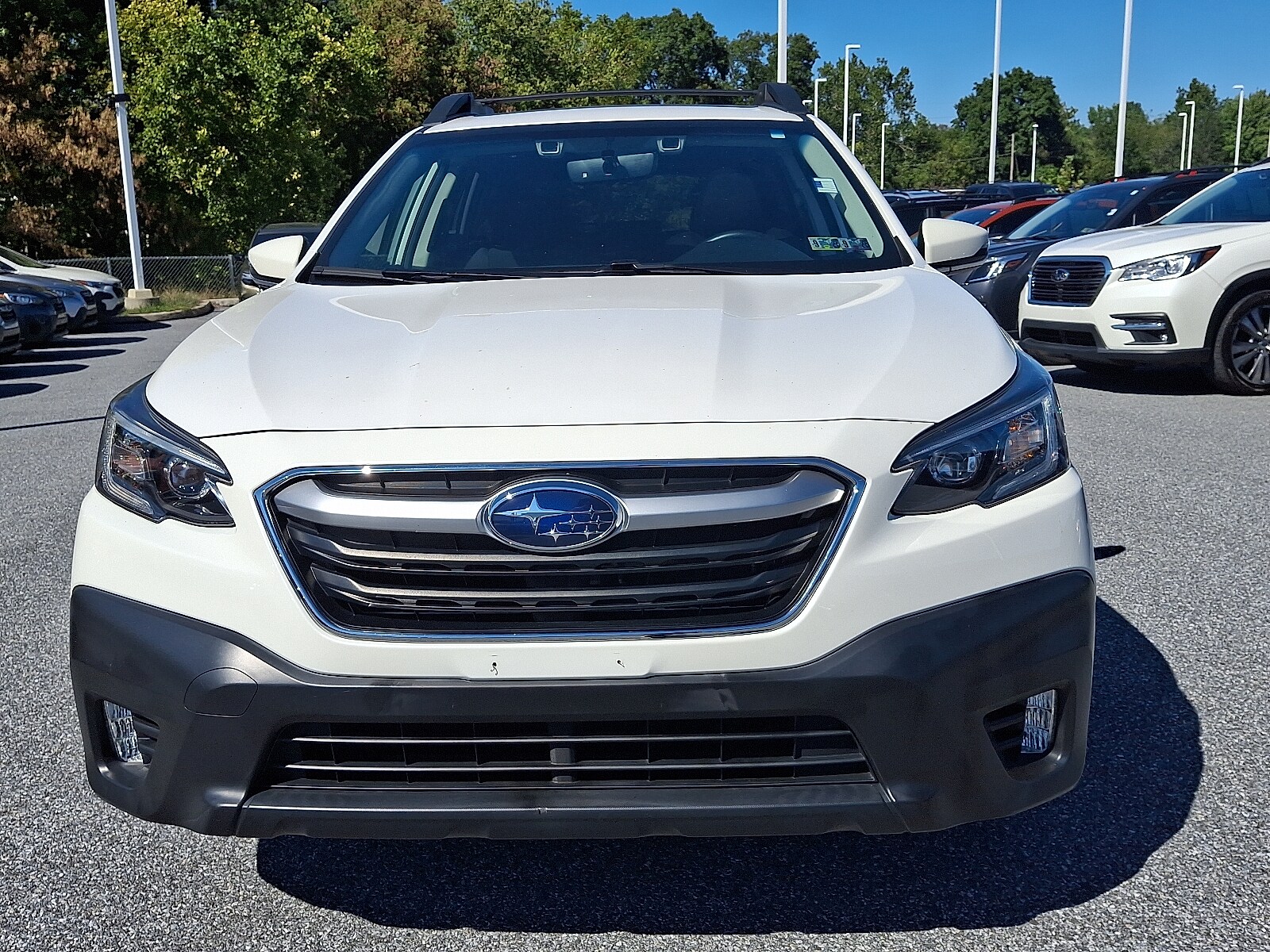 2022 Subaru Outback Premium photo 2