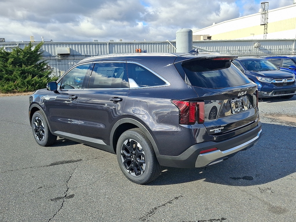 New 2026 Kia Sorento S SUV