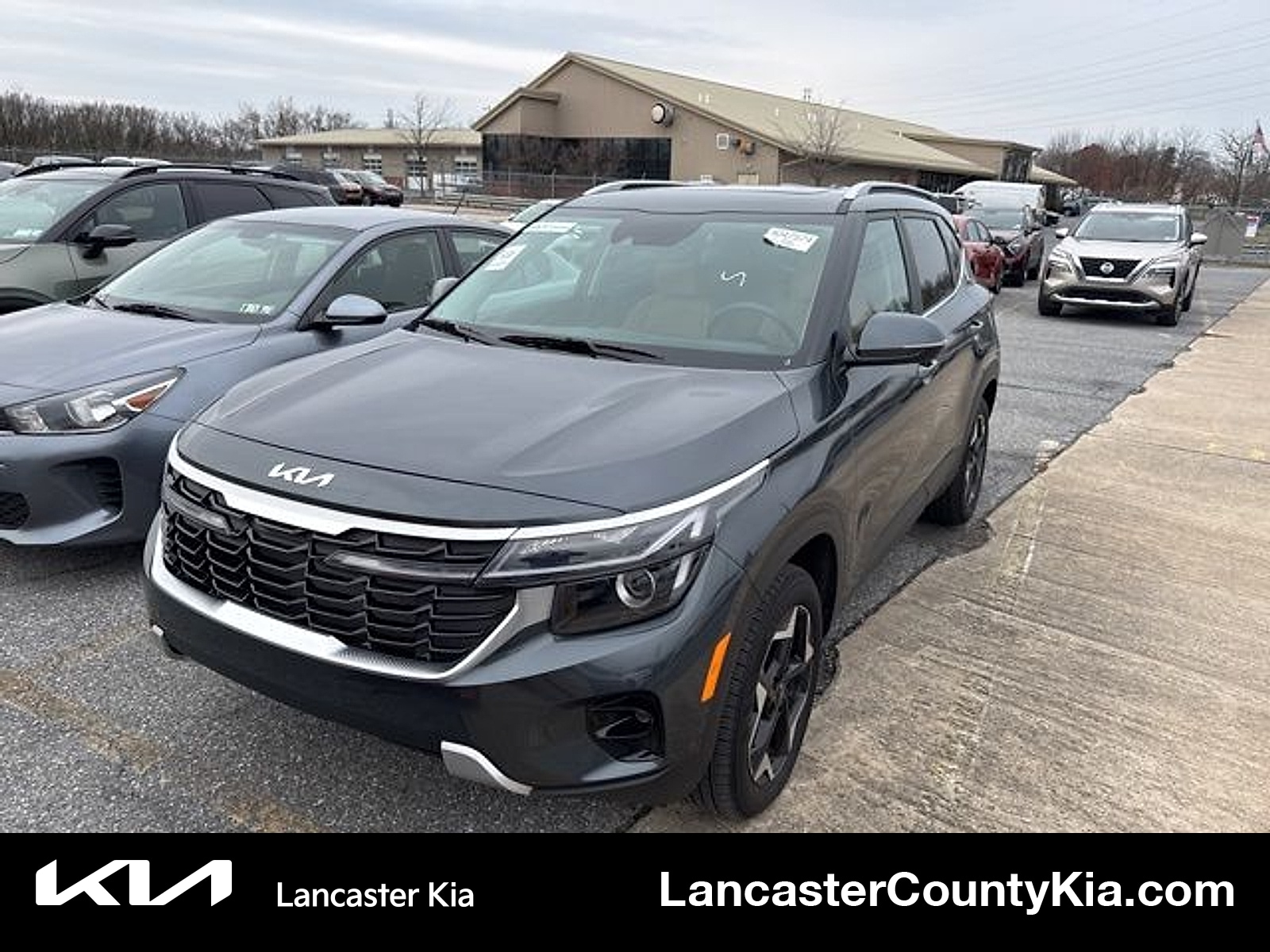 2024 Kia Seltos EX's photo