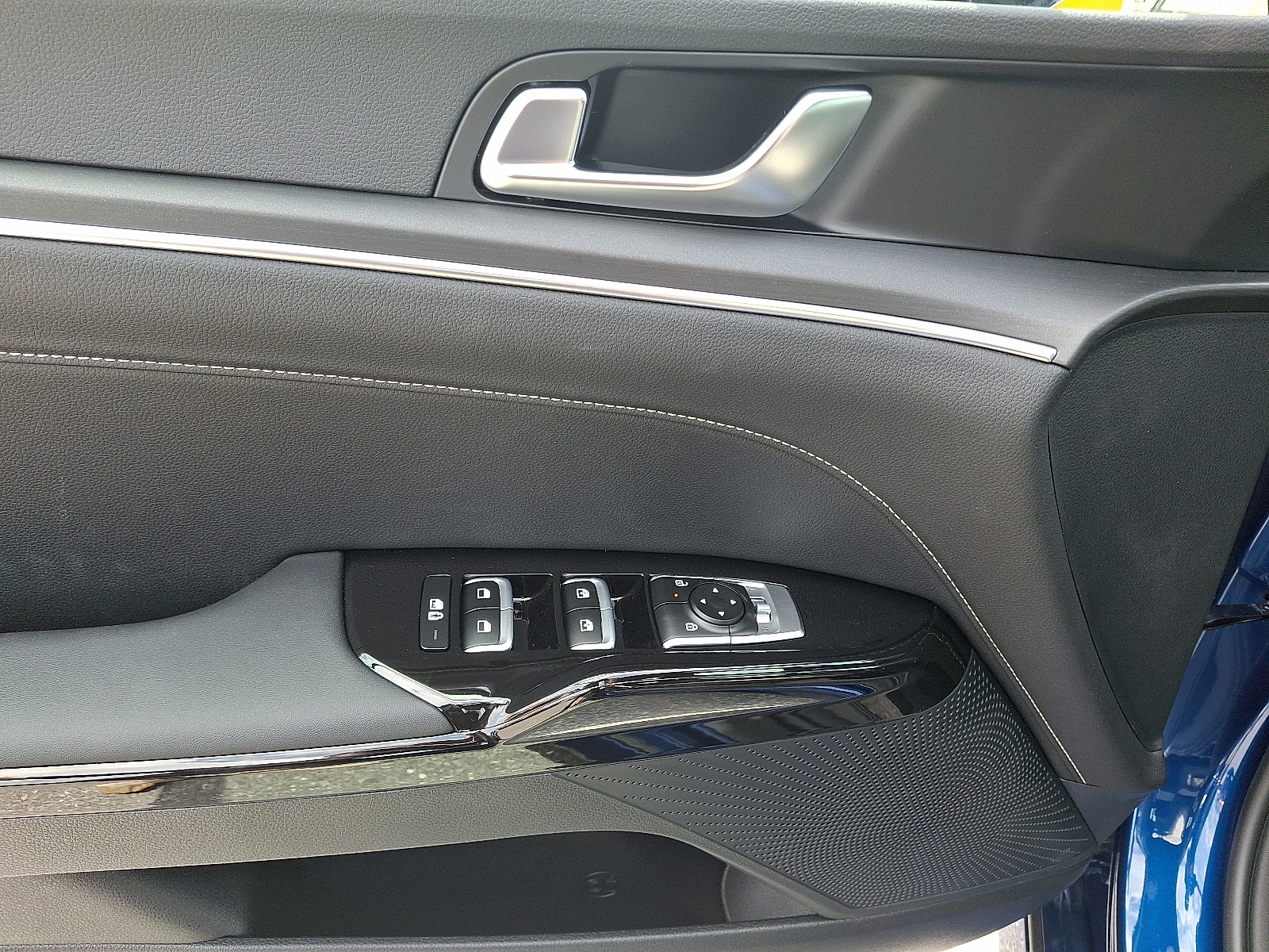 2026 Kia K5 GT-Line - Photo 8