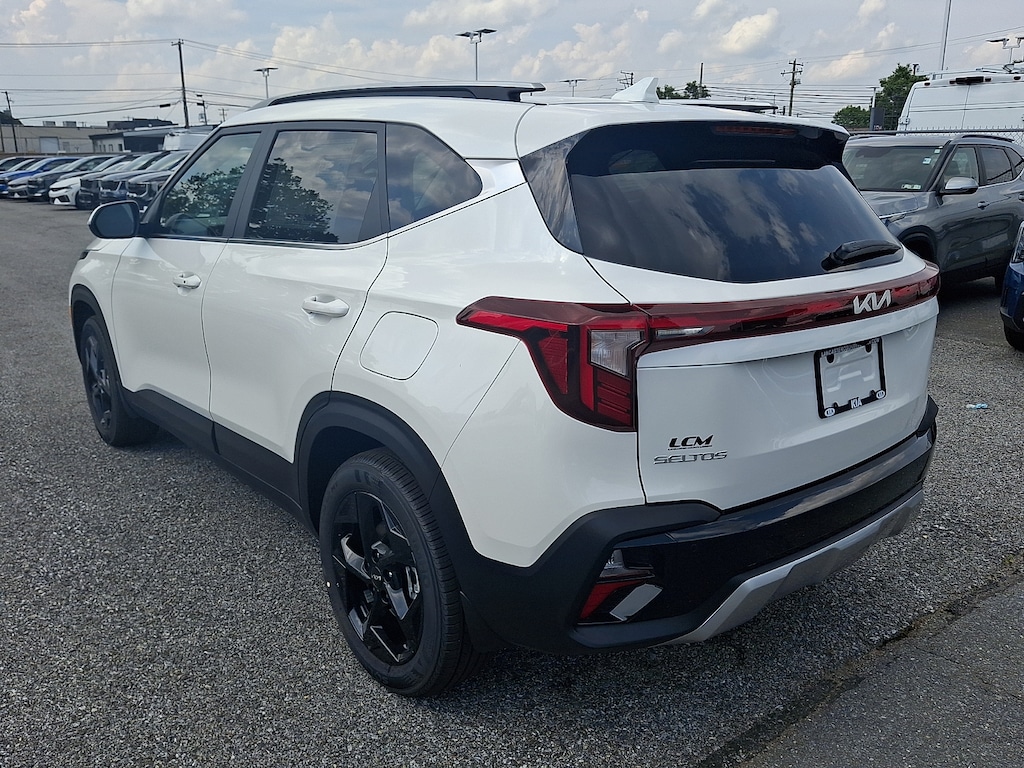 New 2026 Kia Seltos EX SUV