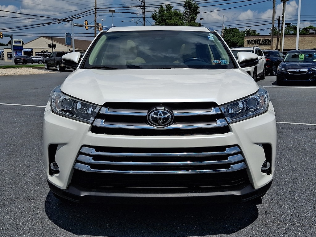 Used 2019 Toyota Highlander Limited V6 SUV