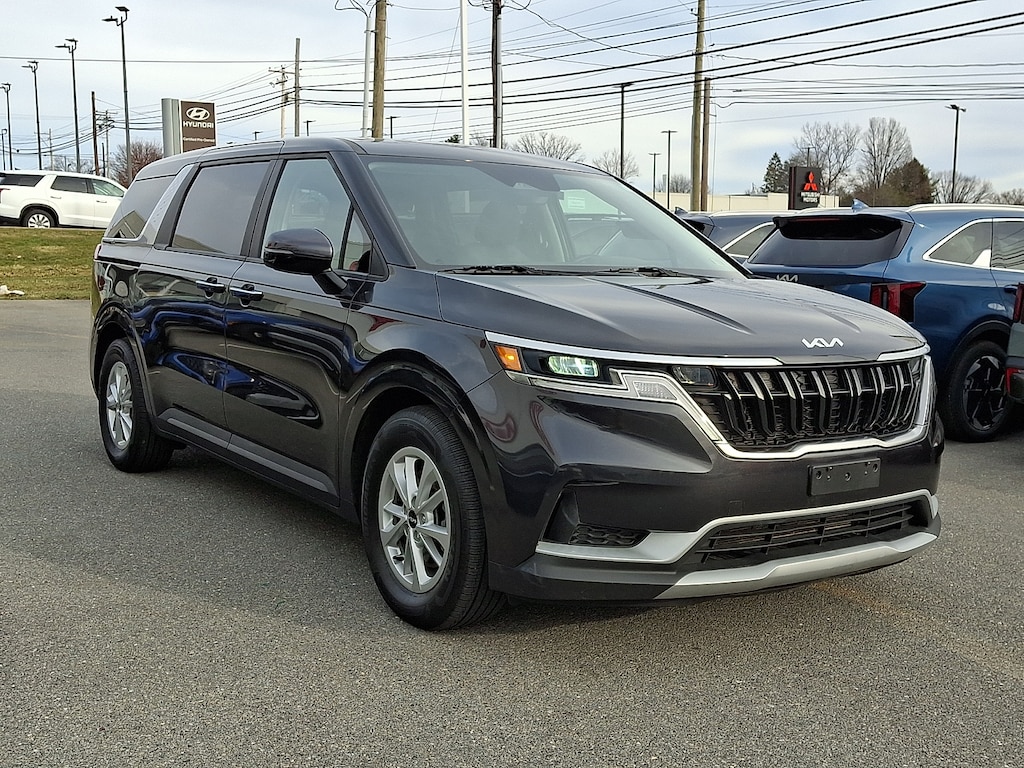 Certified 2024 Kia Carnival LX MPV