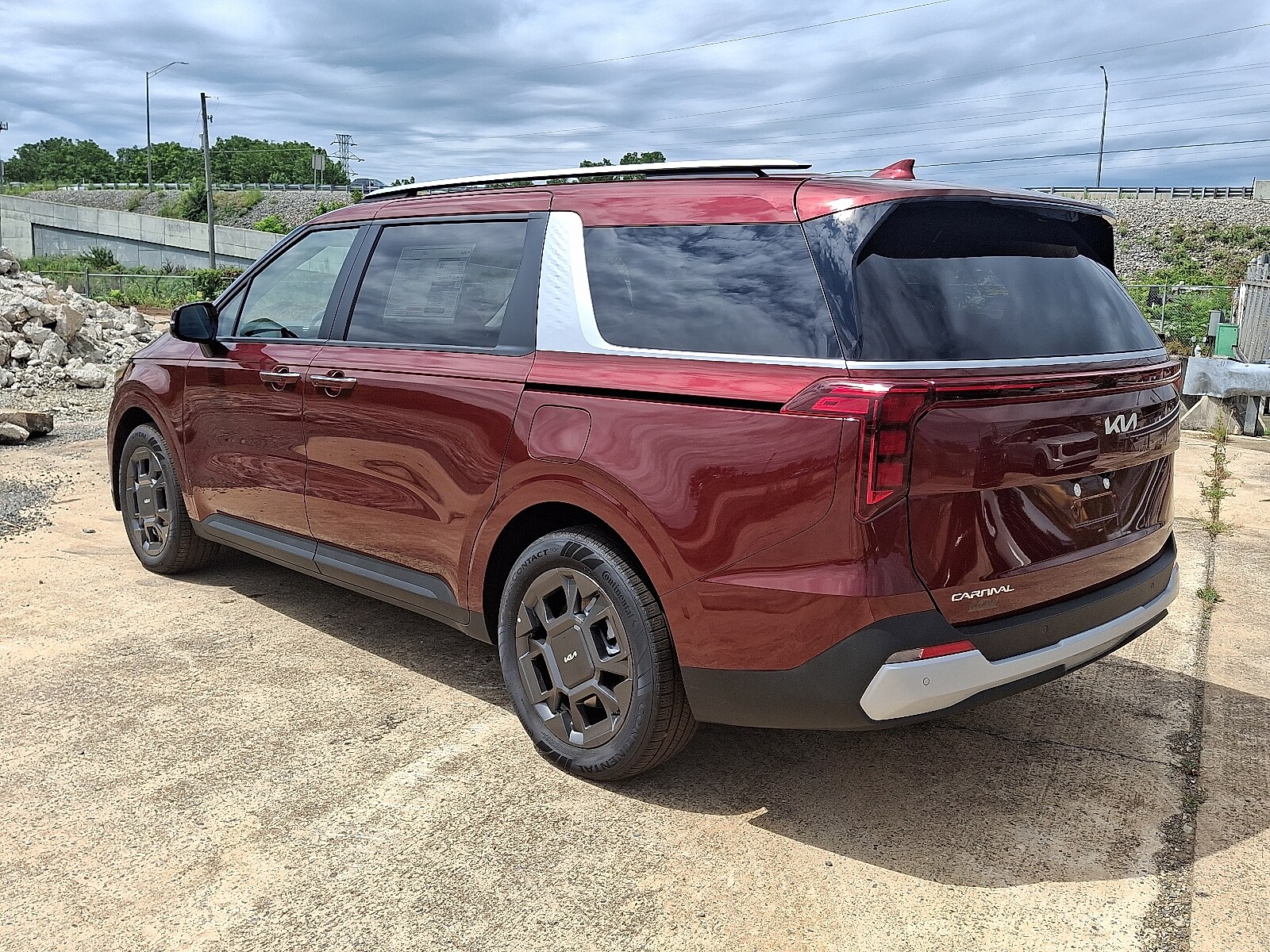 2026 Kia Carnival EX photo 4